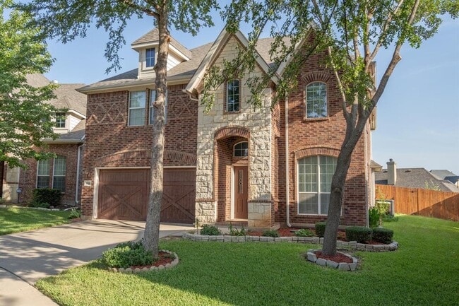 property at 910 Waterside Dr
