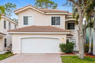 541 Alejandro Ln in Greenacres, FL - Building Photo