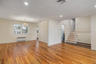4100 Meadow Ln in Seaford, NY - Building Photo - Building Photo