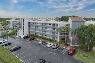 Dorchester at Poinciana in Lake Worth, FL - Building Photo