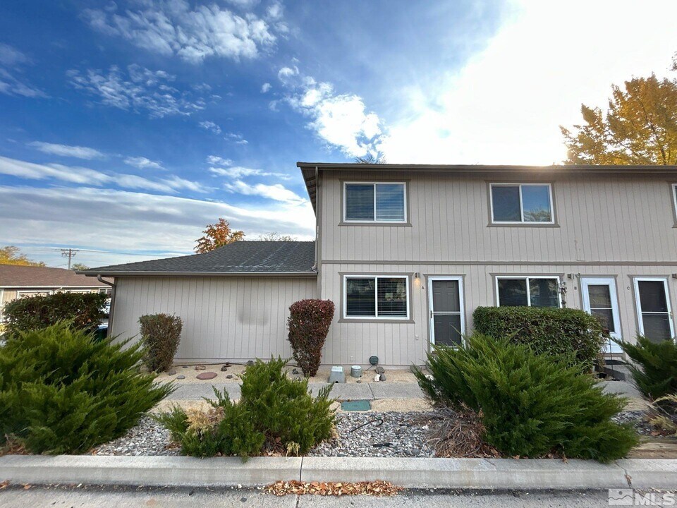 3673 Grant Dr in Reno, NV - Building Photo