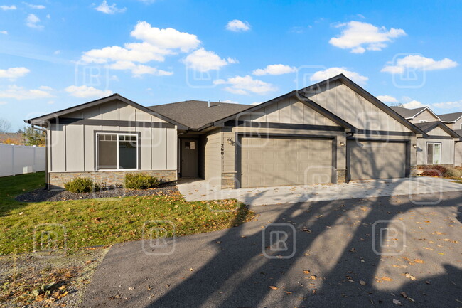 2601 N Eden Ln in Spokane Valley, WA - Building Photo - Building Photo