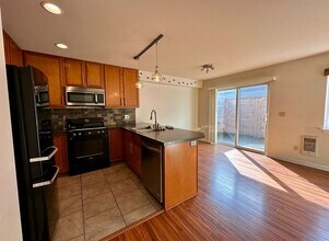 563 NE Kettle St in Oak Harbor, WA - Building Photo - Building Photo