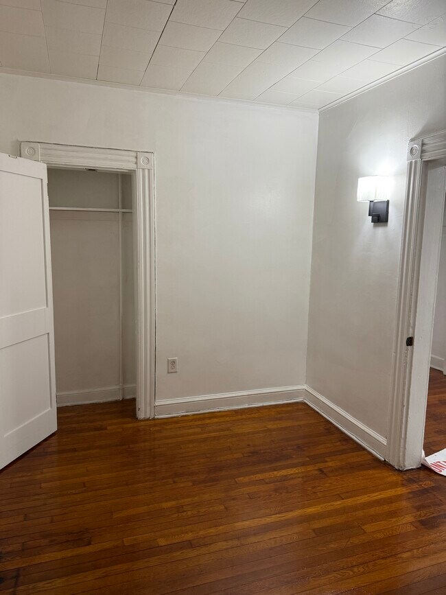 27 Park Pl in Irvington, NJ - Building Photo - Building Photo