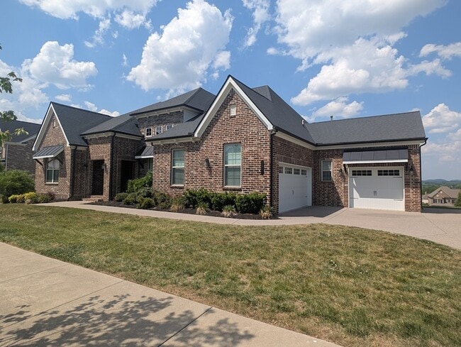 2001 Largo Ct in Franklin, TN - Building Photo - Building Photo