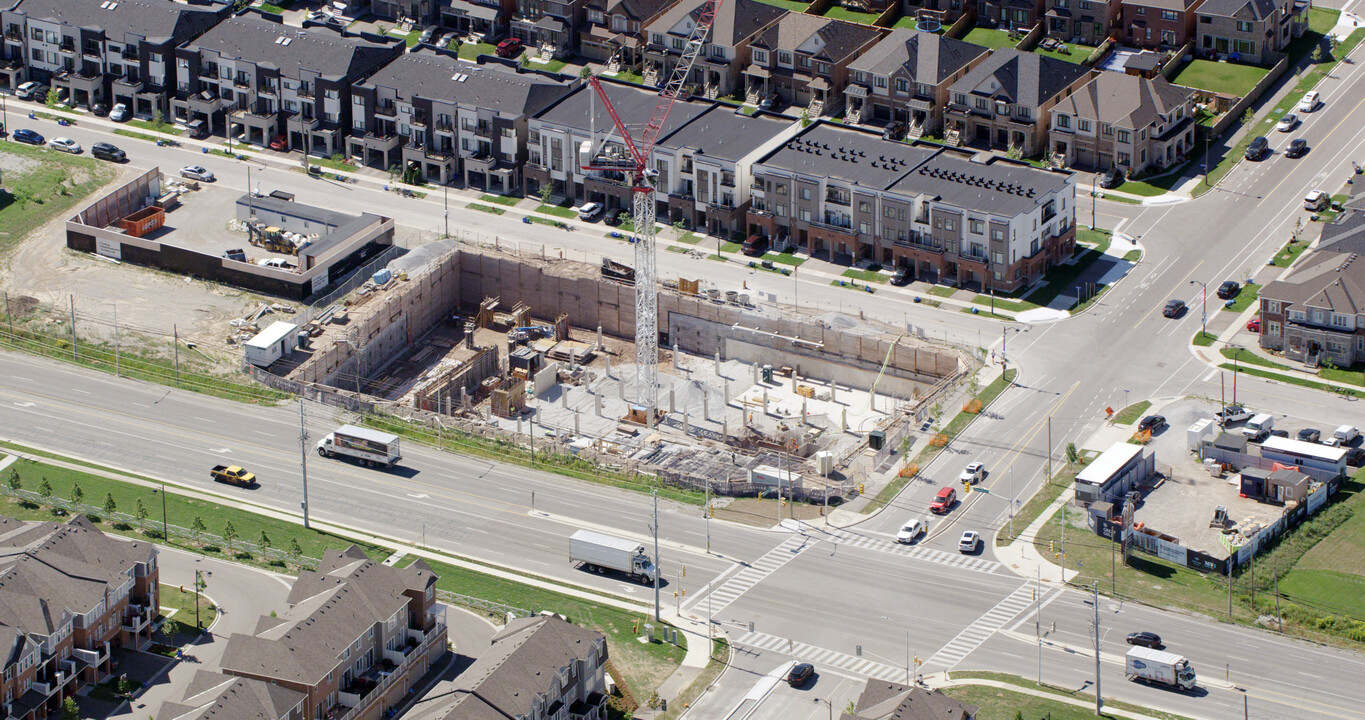 MV1 Condominiums in Milton, ON - Building Photo