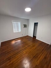 3510 SW 58th Ct in Miami, FL - Foto de edificio - Building Photo