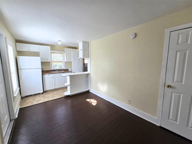 property at 4341 Pinewood Ave