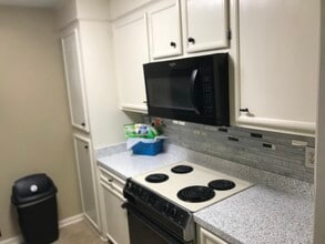 2467 River Oaks Blvd in Jackson, MS - Building Photo - Building Photo