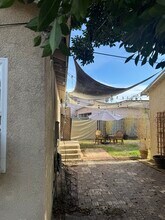 6704 Nagle Ave in Van Nuys, CA - Foto de edificio - Building Photo