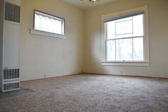 805-807 SW 5th St in Corvallis, OR - Building Photo - Building Photo