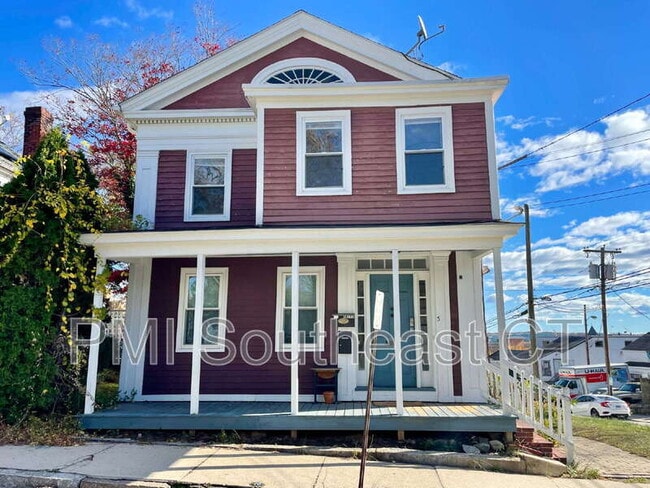 property at 3 Prospect St