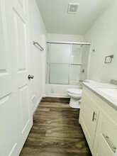 700 Mansfield Ct in Hartland, WI - Building Photo - Building Photo
