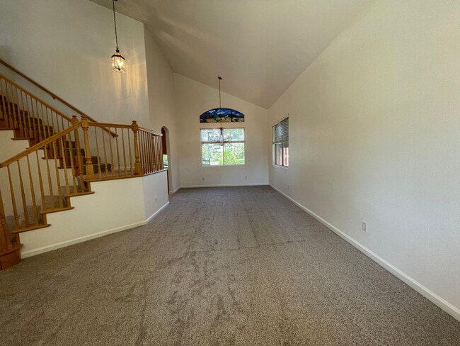 1535 Via Arroyo in Paso Robles, CA - Building Photo - Building Photo