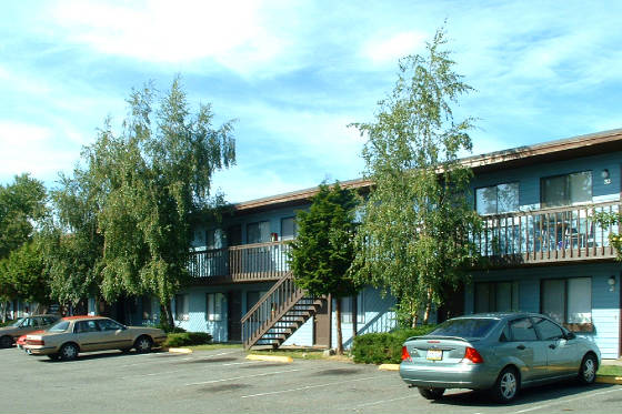 Sky View Apartments in Bellingham, WA - Building Photo