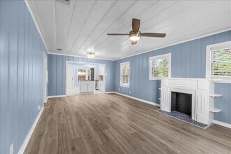 301 Isbell Rd in Fort Worth, TX - Building Photo - Building Photo