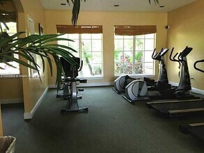 12112 St.Andrews Pl in Miramar, FL - Building Photo - Building Photo