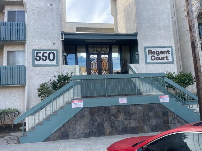 550 W Regent St, Unit 337 in Inglewood, CA - Building Photo - Building Photo