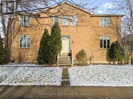 1073 Gabriel Pl in Burlington, ON - Building Photo