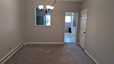 624 E Hector St in Conshohocken, PA - Building Photo - Building Photo