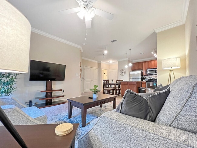 2021 N Lemans Blvd in Tampa, FL - Building Photo - Building Photo