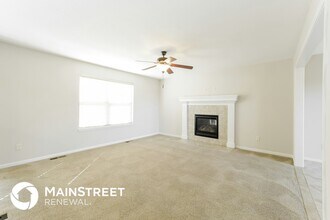 420 Buffalo Ct in Raymore, MO - Building Photo - Building Photo