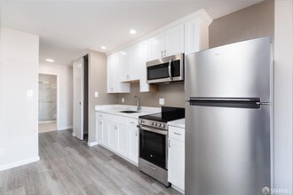 646 Corbett Ave, Unit 601 in San Francisco, CA - Building Photo - Building Photo