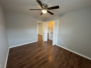 5484 W Higgins Ave in Chicago, IL - Building Photo - Building Photo