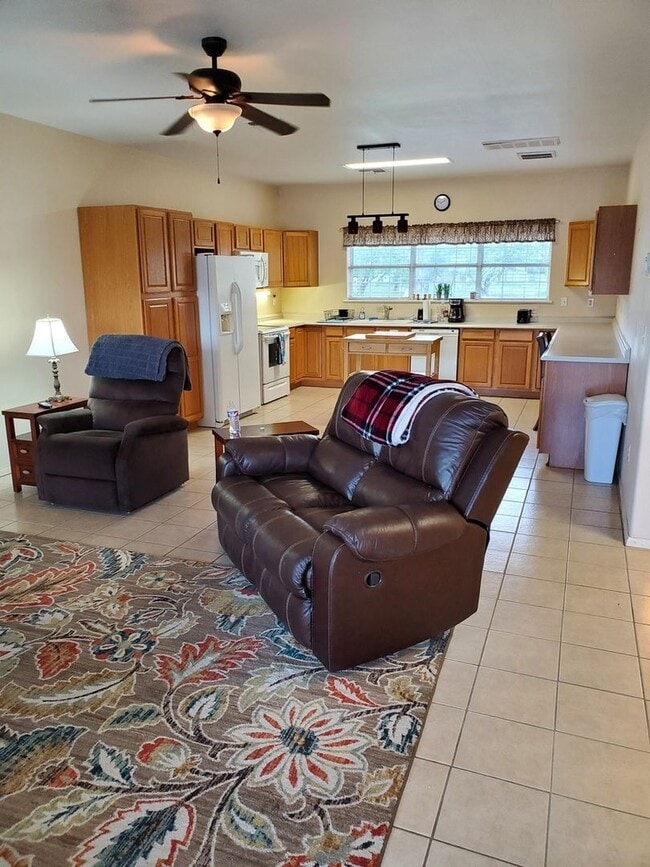 25 Cenizo Cir in Brackettville, TX - Building Photo - Building Photo