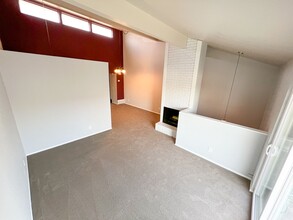 1800 Gundersen Ln S in Holladay, UT - Building Photo - Building Photo