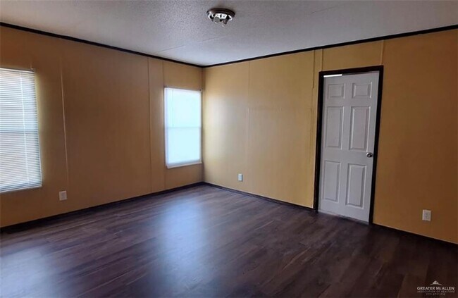 2608 N Dahlia St in Pharr, TX - Building Photo - Building Photo
