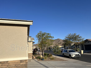 21225 W Palm Ln in Buckeye, AZ - Building Photo - Building Photo