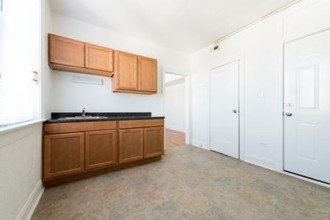 8100 S Throop St in Chicago, IL - Building Photo - Building Photo