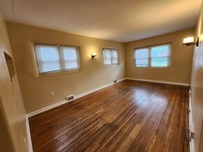703 Cullom St in Normal, IL - Building Photo - Building Photo
