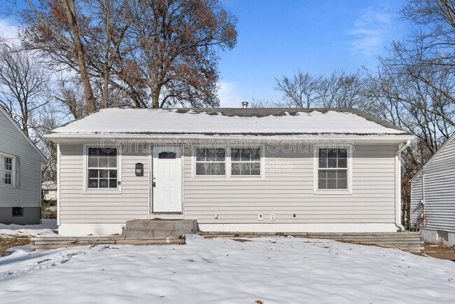 409 Caithness Rd in St. Louis, MO - Building Photo - Building Photo