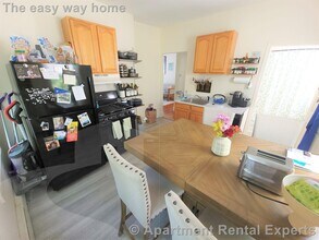 37 Oak St, Unit #3R in Somerville, MA - Building Photo - Building Photo