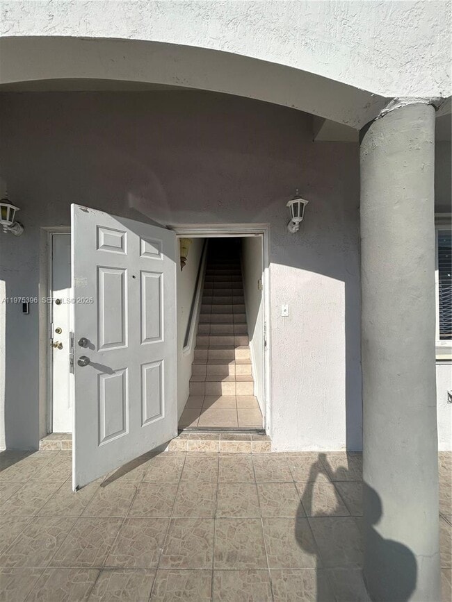 5655 NW 109th Ave in Doral, FL - Building Photo - Building Photo