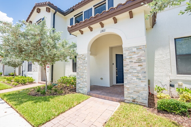 11811 SW 246 Terrace in Homestead, FL - Building Photo - Building Photo