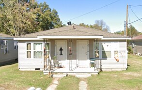 1402 Jones St in Corning, AR - Foto de edificio