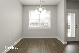 165 Bonnieville Dr in Calera, AL - Building Photo - Building Photo
