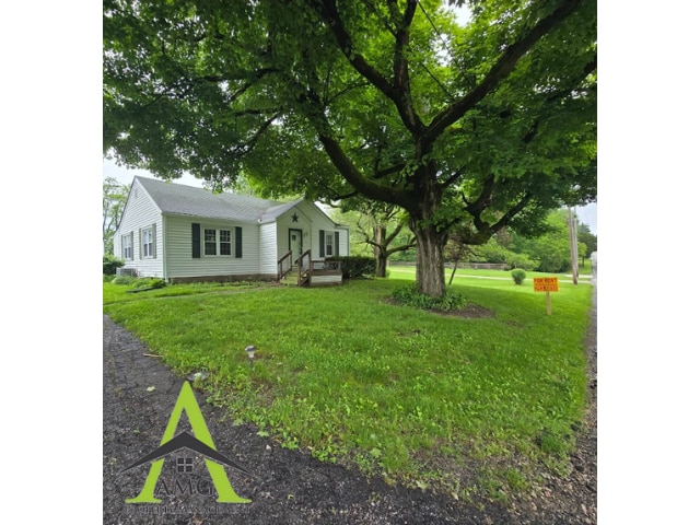 property at 5515 W Smokey Row Rd