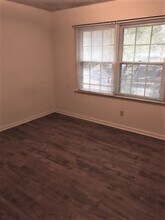 108 N Edgewood Dr in Statesboro, GA - Foto de edificio - Building Photo