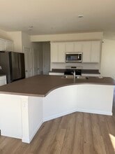 2246 Horseshoe Cir in Naperville, IL - Building Photo - Building Photo