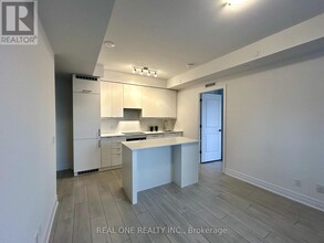 30-1830 Elm Dr in Mississauga, ON - Building Photo - Building Photo