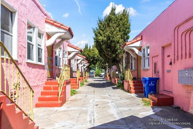 6120 Foothill Blvd in Oakland, CA - Building Photo - Building Photo