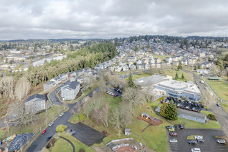 Landing at Harbor Pointe in Bremerton, WA - Building Photo - Building Photo