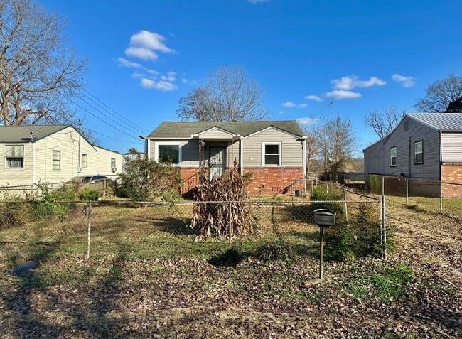 1609 Ray St NE in Leeds, AL - Building Photo - Building Photo