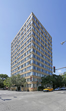 Clarendon Shores in Chicago, IL - Building Photo - Building Photo