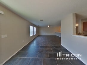 7319 Azalea Square in San Antonio, TX - Building Photo - Building Photo