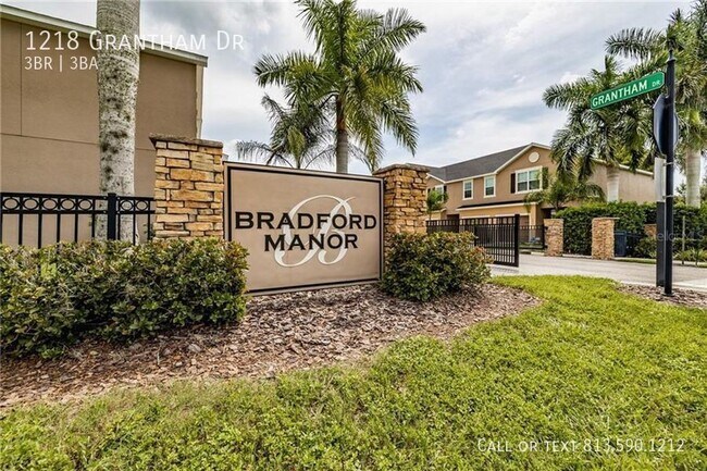 1218 Grantham Dr in Sarasota, FL - Building Photo - Building Photo